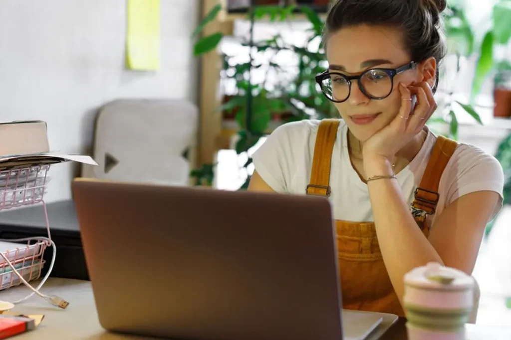 Mau Kerja dari Rumah? Ini 5 Situs Online Penghasil Uang Nyata